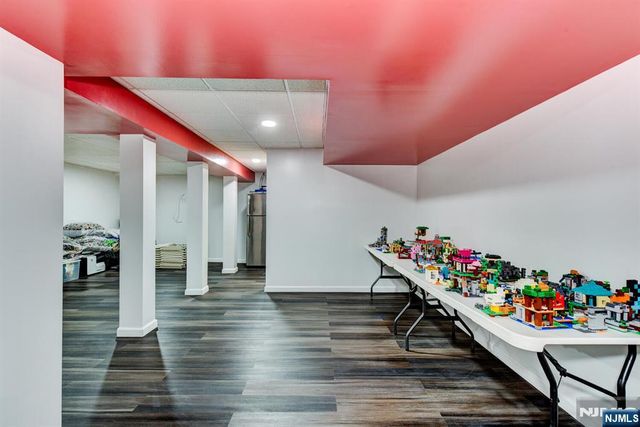 6 Hansen 6, Wayne, NJ 07470