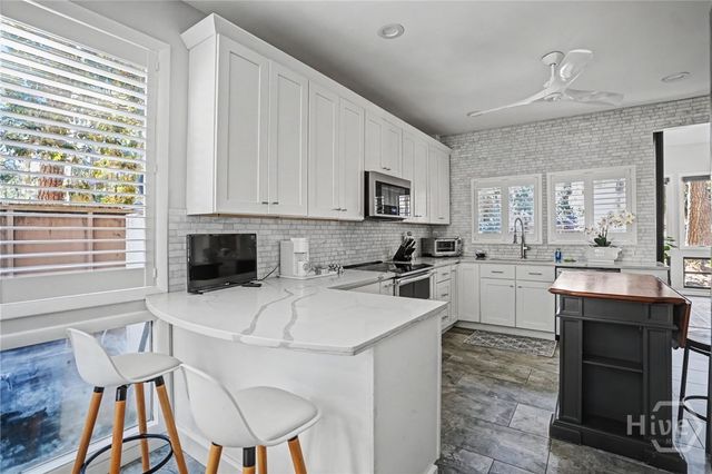 10 Dame Kathryn Drive, Savannah, GA 31411