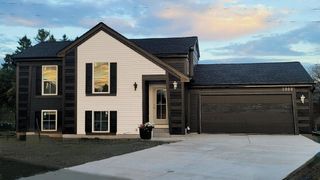 6900 W Beatrice COURT, Milwaukee, WI 53223