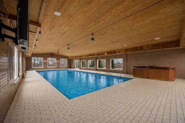 14800 108th Avenue, Orland Park, IL 60467