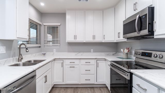 10023 W SHASTA Drive, Sun City, AZ 85351