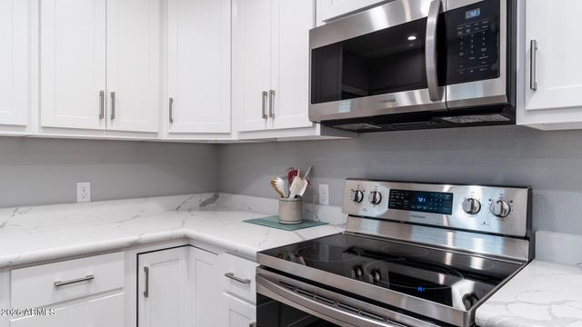 10023 W SHASTA Drive, Sun City, AZ 85351