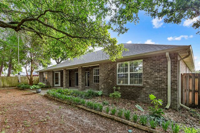 2583 Stormy Circle, Navarre, FL 32566
