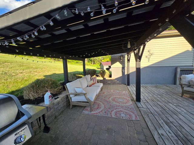 4003 Webbs Mill RD NW, Riner, VA 24149