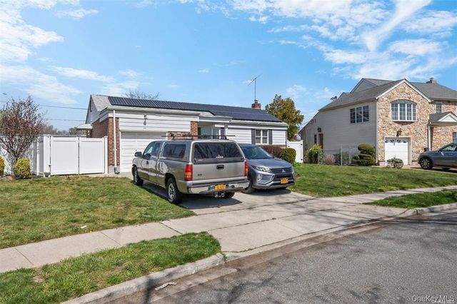 74 Caroline Avenue, Elmont, NY 11003