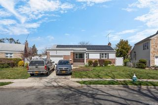 74 Caroline Avenue, Elmont, NY 11003