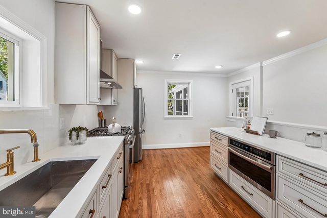 3045 SAINT JOHNS LN, Ellicott City, MD 21042