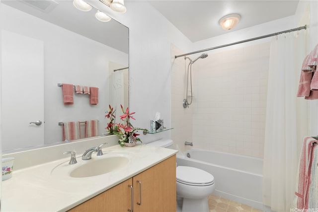 95-996 Ukuwai Street 406, Mililani, HI 96789