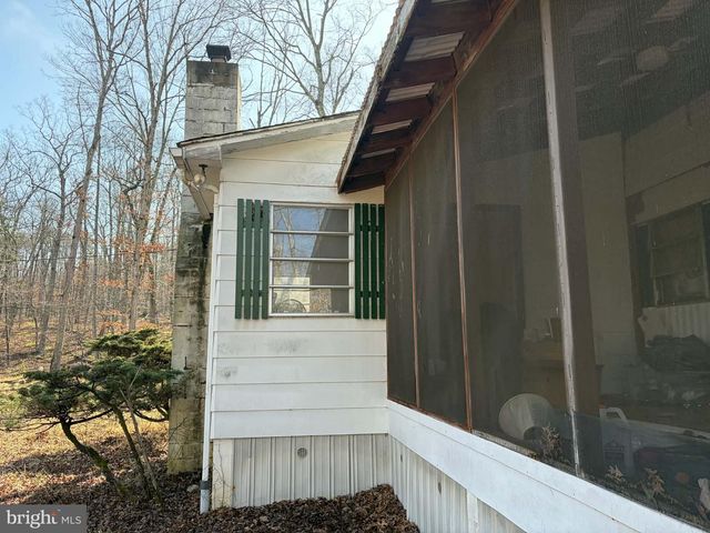 6427 BACK CREEK RD, High View, WV 26808
