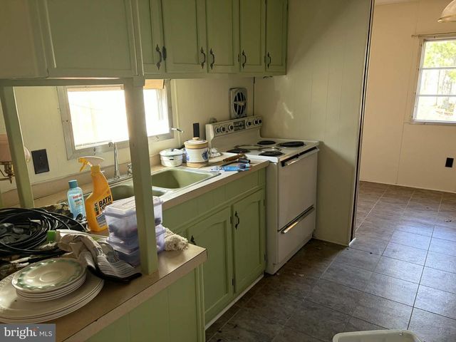 6427 BACK CREEK RD, High View, WV 26808