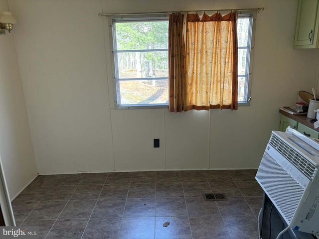 6427 BACK CREEK RD, High View, WV 26808