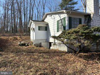 6427 BACK CREEK RD, High View, WV 26808