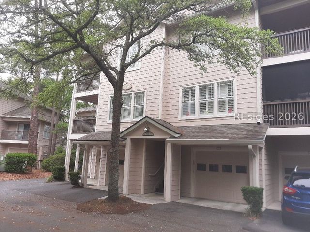 30 Paddle Boat Ln Apt 302, Hilton Head Island, SC 29928
