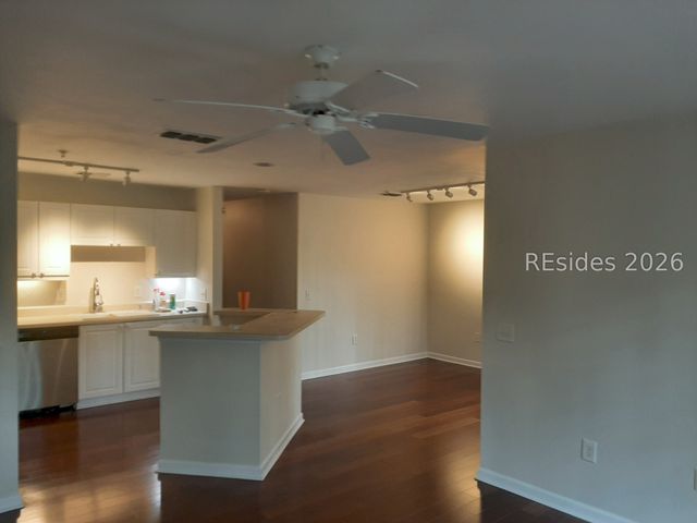 30 Paddle Boat Ln Apt 302, Hilton Head Island, SC 29928