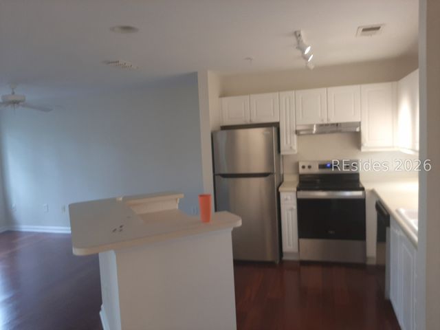 30 Paddle Boat Ln Apt 302, Hilton Head Island, SC 29928