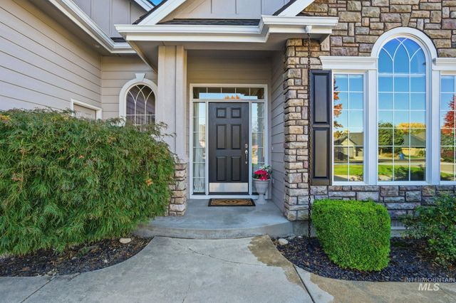 1007 W Oakhampton Drive, Eagle, ID 83616