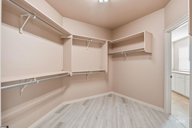 1007 W Oakhampton Drive, Eagle, ID 83616