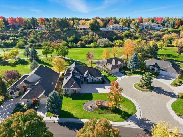 1007 W Oakhampton Drive, Eagle, ID 83616