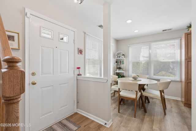 8 Dickenson Court, Freehold, NJ 07728