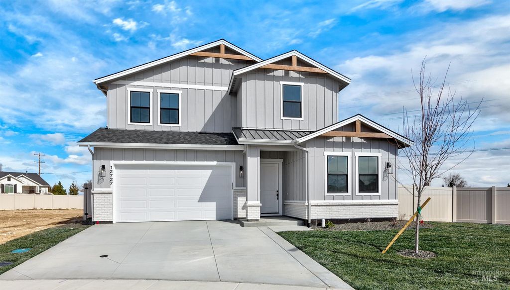 12727 S Lenora Pl, Nampa, ID 83686