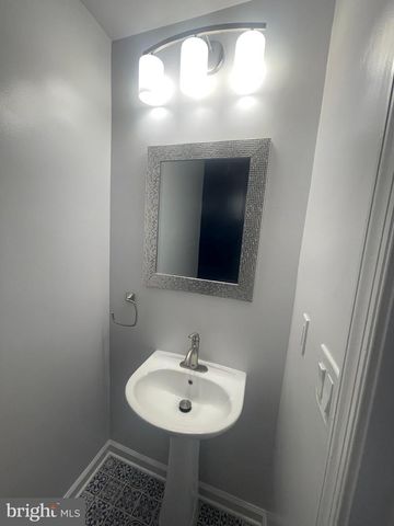 5235 HIL MAR DR, District Heights, MD 20747