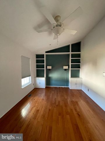 5235 HIL MAR DR, District Heights, MD 20747