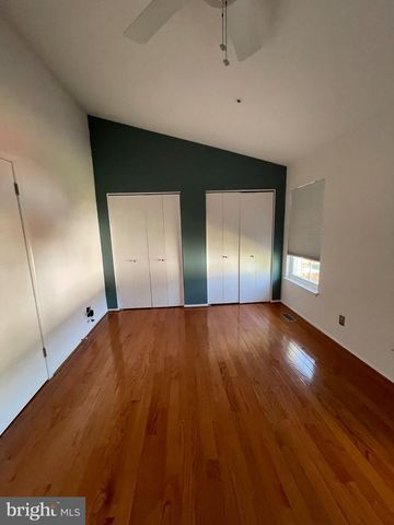 5235 HIL MAR DR, District Heights, MD 20747