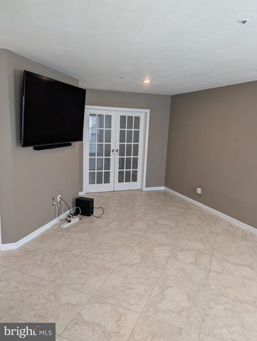 5235 HIL MAR DR, District Heights, MD 20747