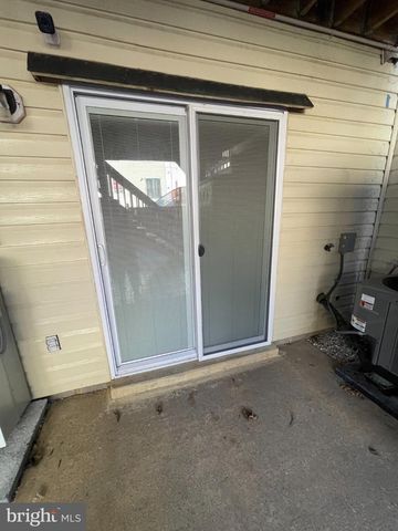 5235 HIL MAR DR, District Heights, MD 20747