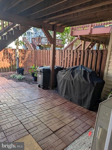 5235 HIL MAR DR, District Heights, MD 20747