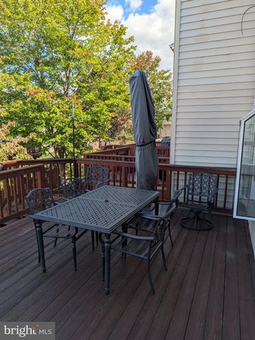 5235 HIL MAR DR, District Heights, MD 20747
