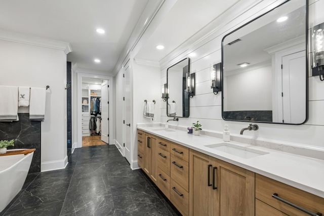 2912 Americus Dr, Thompsons Station, TN 37179