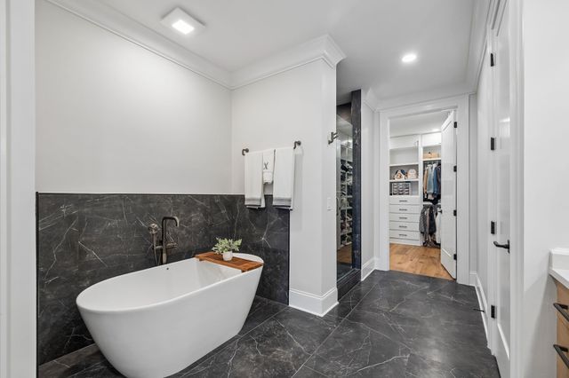 2912 Americus Dr, Thompsons Station, TN 37179