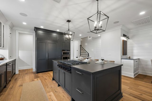 2912 Americus Dr, Thompsons Station, TN 37179