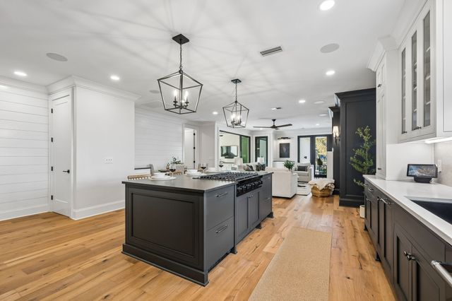 2912 Americus Dr, Thompsons Station, TN 37179