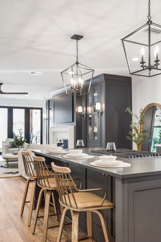 2912 Americus Dr, Thompsons Station, TN 37179