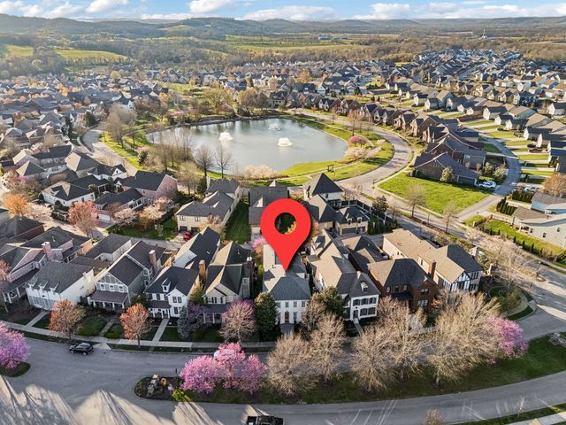 2912 Americus Dr, Thompsons Station, TN 37179