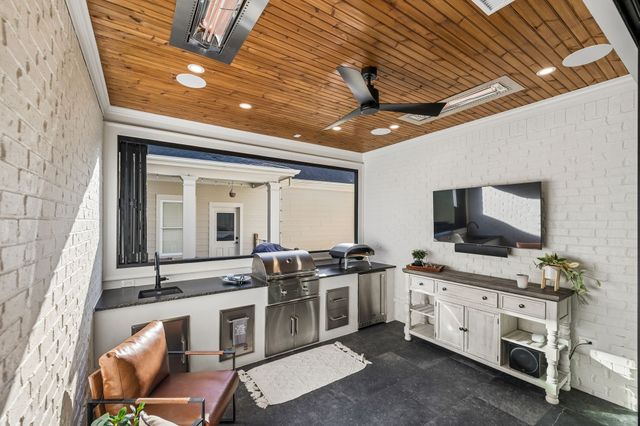 2912 Americus Dr, Thompsons Station, TN 37179