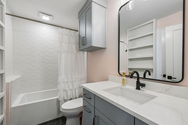 2912 Americus Dr, Thompsons Station, TN 37179