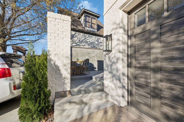 2912 Americus Dr, Thompsons Station, TN 37179