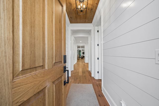 2912 Americus Dr, Thompsons Station, TN 37179