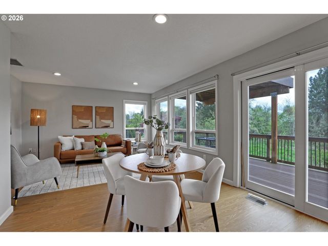 17516 Nw BERNARD Pl, Beaverton, OR 97006