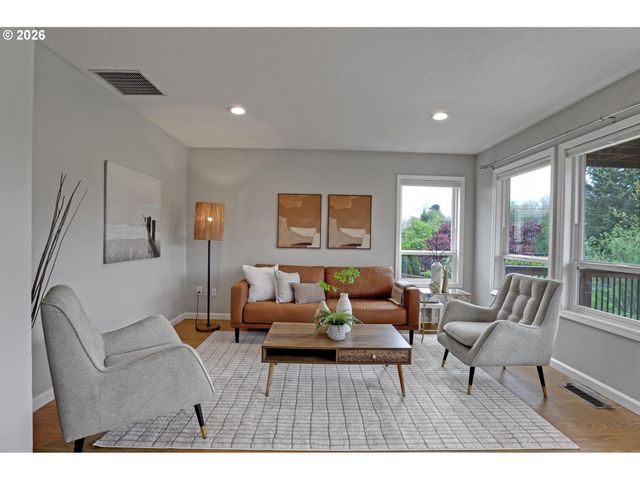 17516 Nw BERNARD Pl, Beaverton, OR 97006