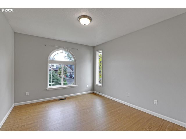 17516 Nw BERNARD Pl, Beaverton, OR 97006