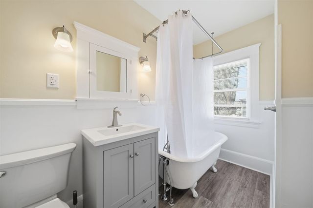 808 Wildwood Avenue, Jackson, MI 49202