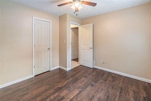 950 Doeskin Drive NW, Conyers, GA 30012