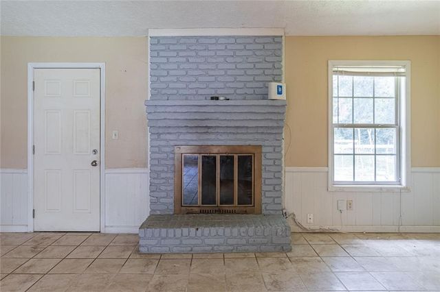 950 Doeskin Drive NW, Conyers, GA 30012