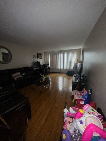 303 Luella Avenue, Calumet City, IL 60409
