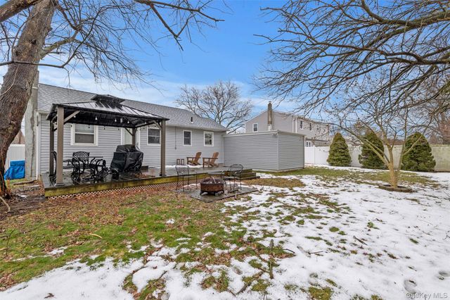 449 51st Street, Lindenhurst, NY 11757