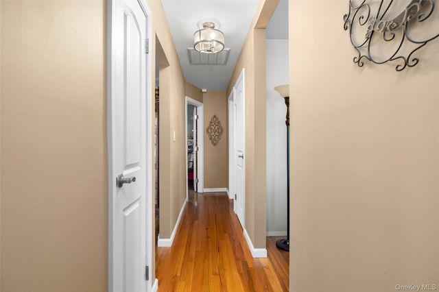 449 51st Street, Lindenhurst, NY 11757